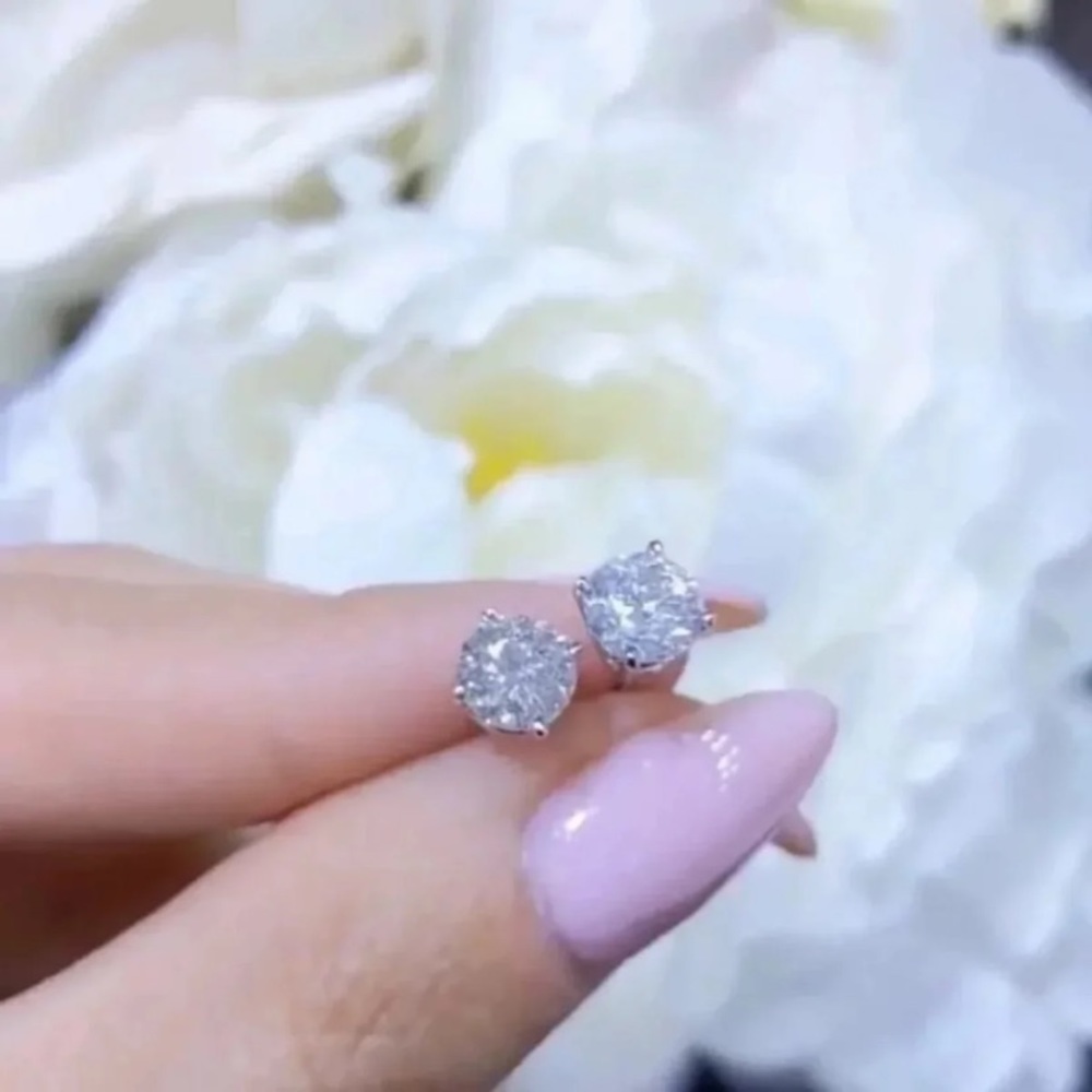18K White Gold 7mm Diamond Stud Earrings_2
